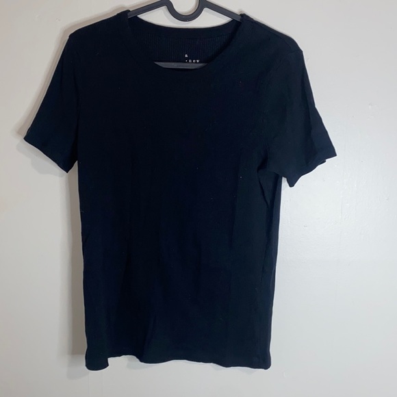 🎱Black ribbed short sleeve top! - Picture 2 of 6